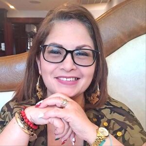 Meet your Posher, Amaira